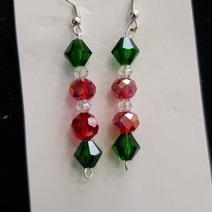 Opposites attract Glass bead earrings
